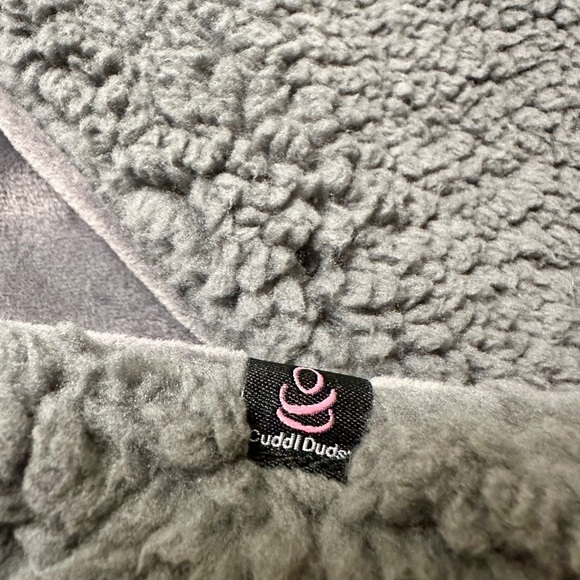 2 NWOT, INFINITY SCARVES. MASSINI, CREAM & SOFT LAVENDER SCARF WITH FRINGE. - Picture 9 of 10